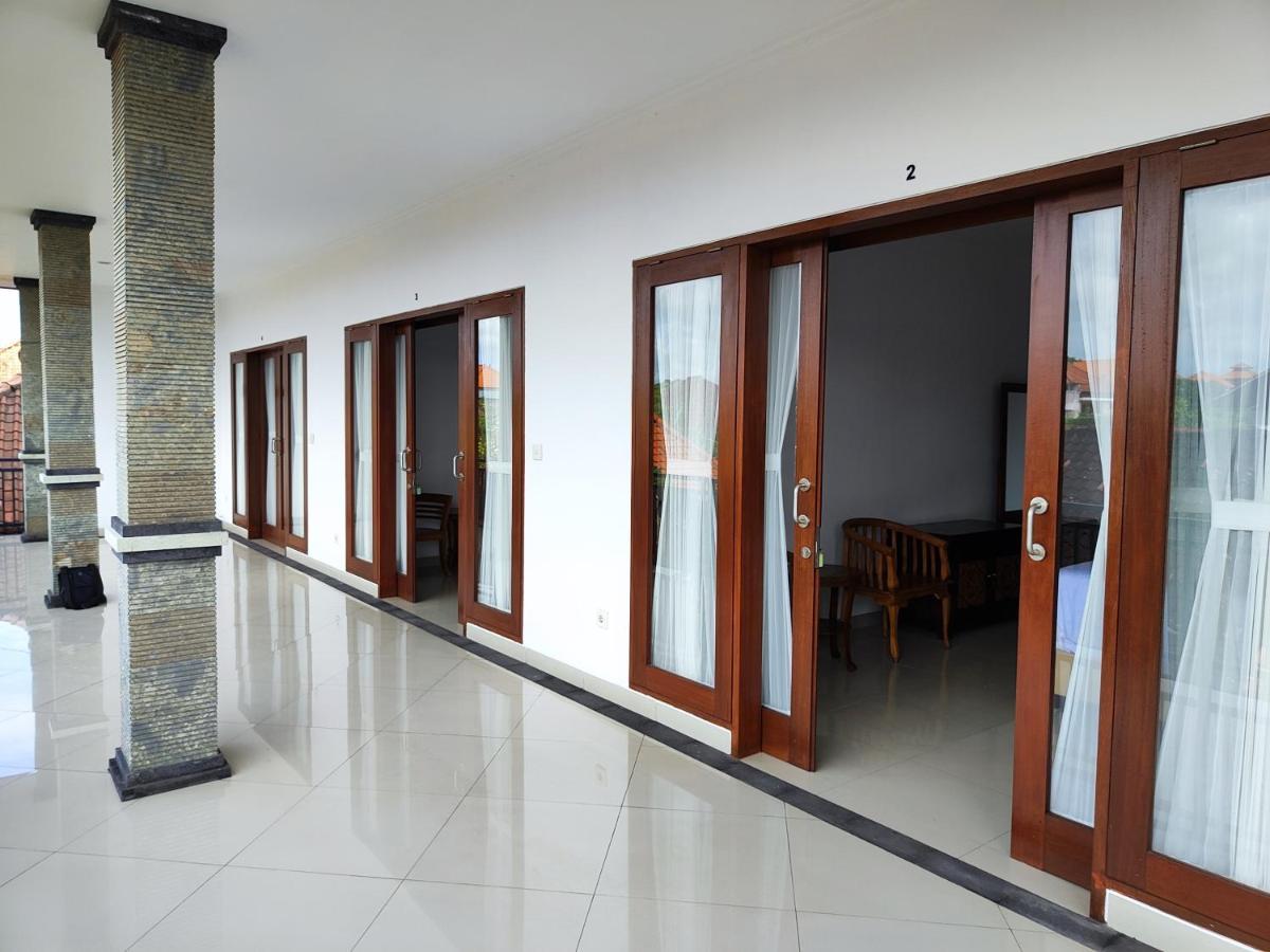 La Homestay Sanur Esterno foto