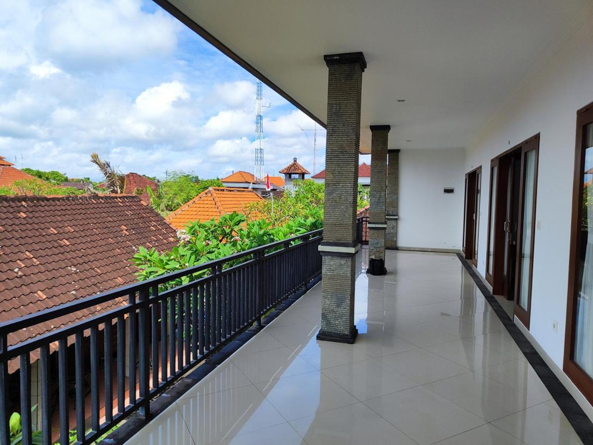 La Homestay Sanur Esterno foto