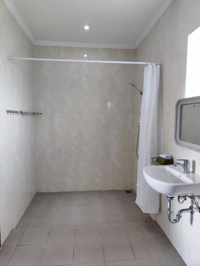 La Homestay Sanur Esterno foto