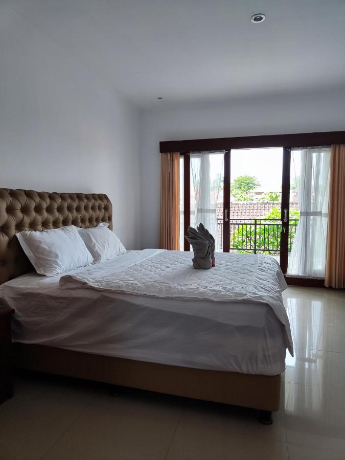 La Homestay Sanur Esterno foto